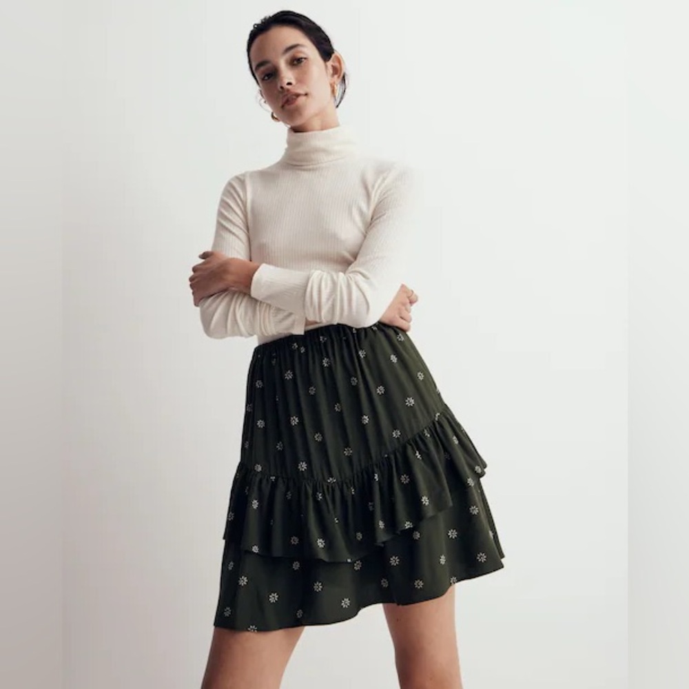 NWT Madewell Pull-On Ruffle Tiered Mini Skirt in Dot Daisies, Size M Pockets
